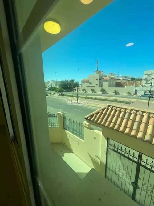 Villa 650 SQM with 9 Bedrooms Al Shate|E, North Jeddah, Jeddah