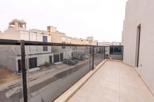 Floor 142 SQM with 3 Bedrooms Ar-Rimal, East Riyadh, Riyadh