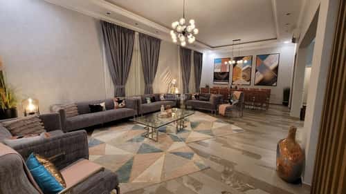 فيلا 900 متر مربع شرقية على شارع 22م ظهره العودة غرب، الدرعية