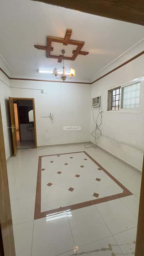 Semi-Furnished Apartment 480 SQM with 3 Bedrooms Al-Naqib Al-Janoubi, Bariduh
