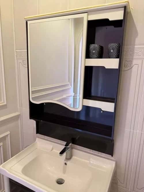 Villa 200 SQM Facing South with 6 Bedrooms Al Alo'Lo', North Jeddah, Jeddah