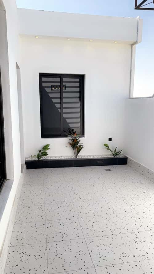 Apartment with 6 Bedrooms Al-Jubail, Jubail