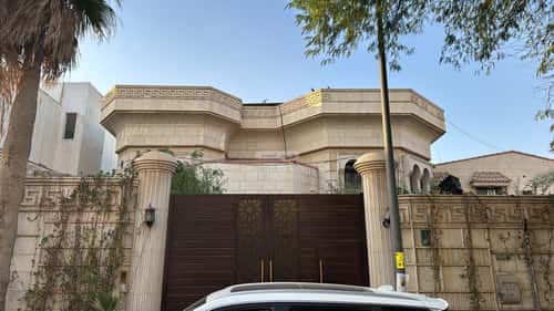 فيلا 900 متر مربع جنوبية على شارع 15م الروضة، شرق الرياض، الرياض