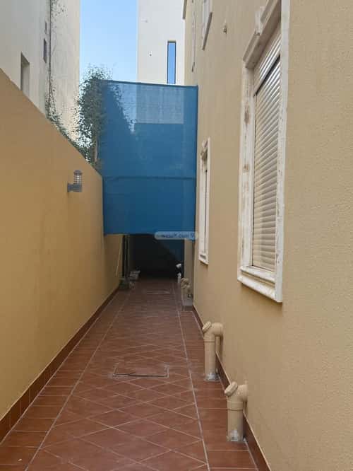 Villa 300 SQM Facing South on 16m Width Street Obhur Al Shamalyyah, North Jeddah, Jeddah