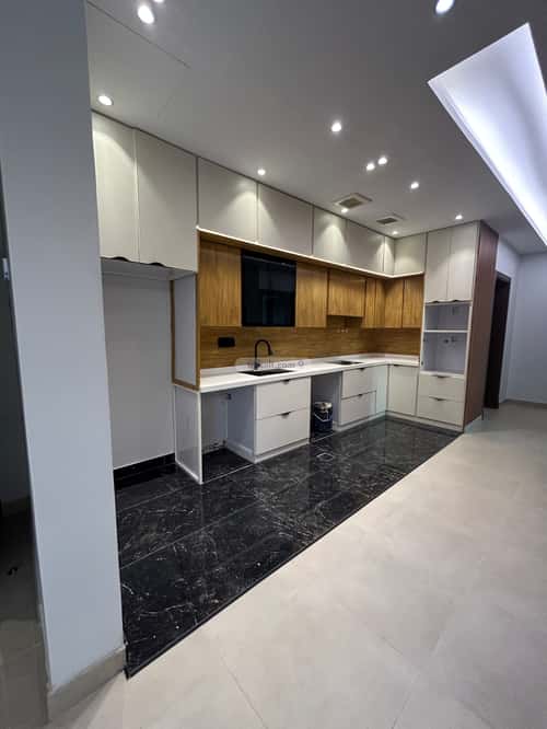 Apartment with 3 Bedrooms Al Rawdhah, North Jeddah, Jeddah