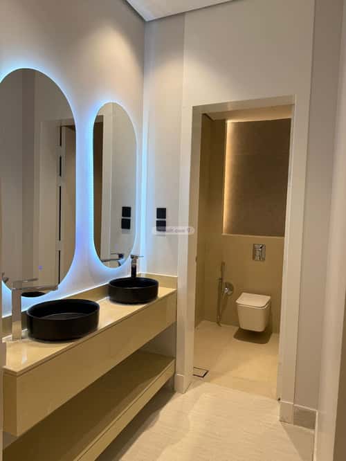 Floor 71 SQM with 5 Bedrooms Al-Janadriyah, East Riyadh, Riyadh