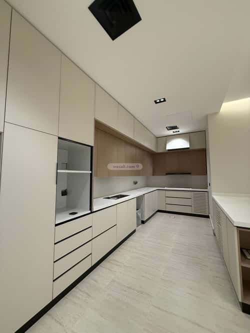 فيلا 217 متر مربع واجهة غربية ب 5 غرف الصفاء، وسط الرياض، الرياض