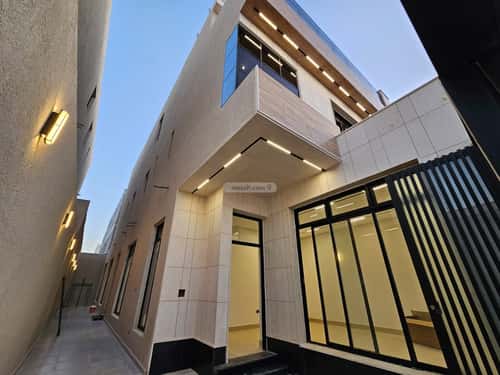 Floor 252 SQM with 5 Bedrooms Al-Maizaliyah, East Riyadh, Riyadh