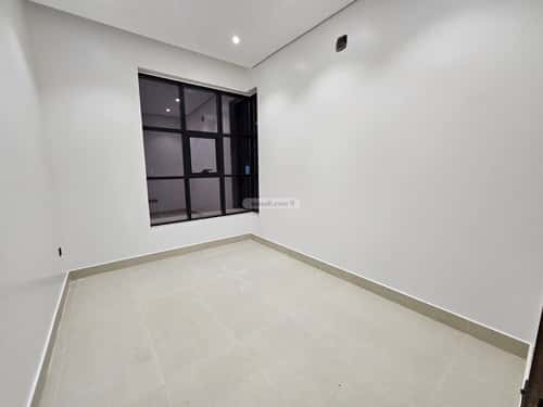 Floor 152 SQM with 5 Bedrooms Al-Maizaliyah, East Riyadh, Riyadh