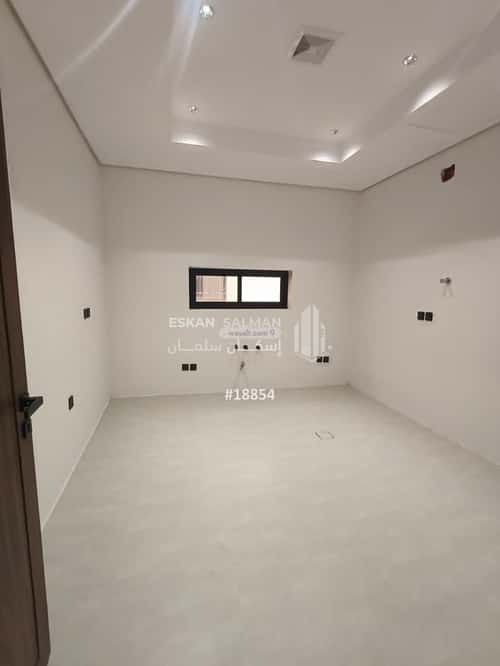 Floor 167 SQM with 5 Bedrooms Al-Janadriyah, East Riyadh, Riyadh