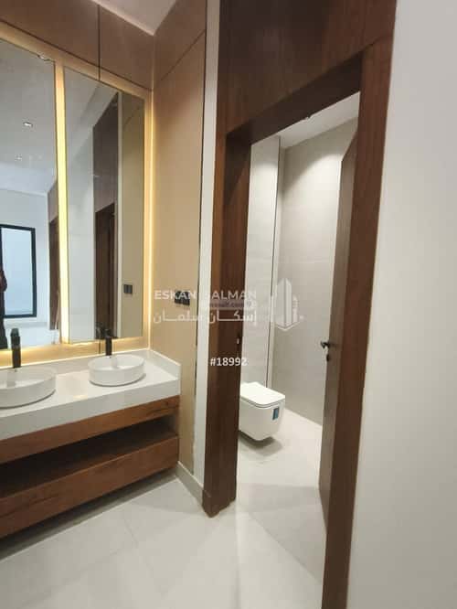 فيلا 200 متر مربع شمالية على شارع 18م النهضة، شرق الرياض، الرياض