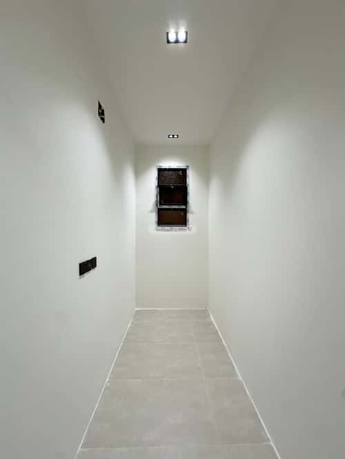 Floor with 7 Bedrooms Al-Awaly, West Riyadh, Riyadh