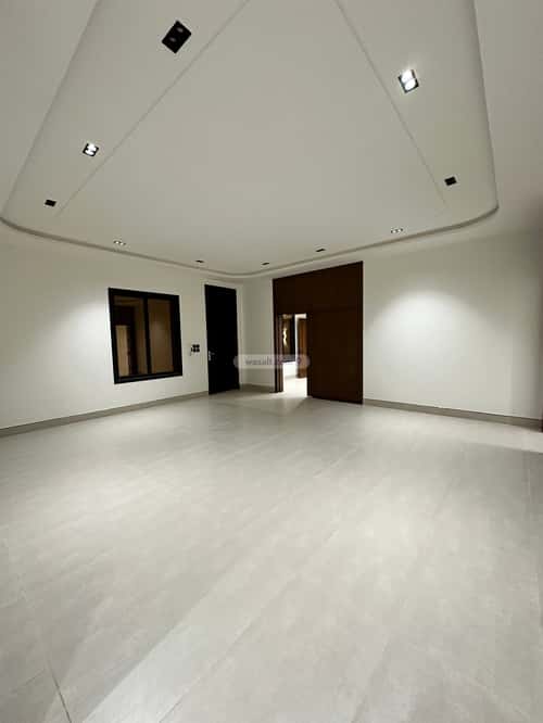 Floor with 7 Bedrooms Al-Awaly, West Riyadh, Riyadh