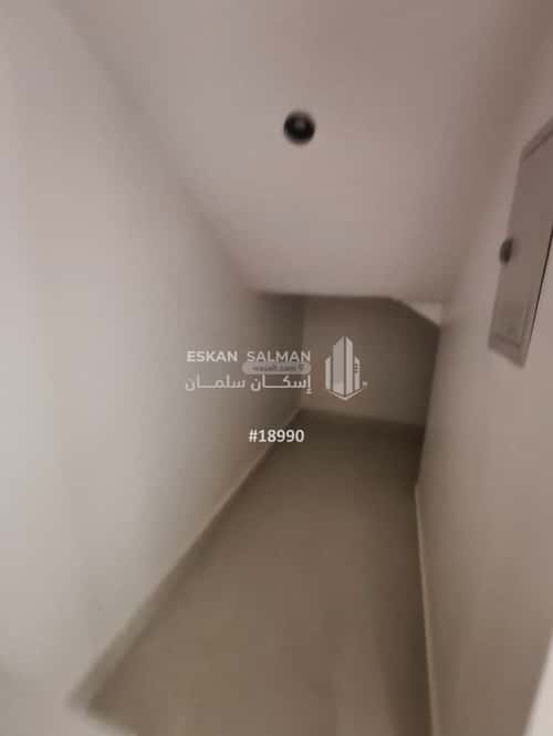 فيلا 200 متر مربع شمالية على شارع 18م النهضة، شرق الرياض، الرياض