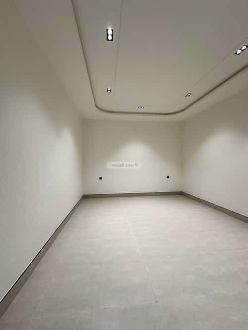 Floor with 7 Bedrooms Al-Awaly, West Riyadh, Riyadh