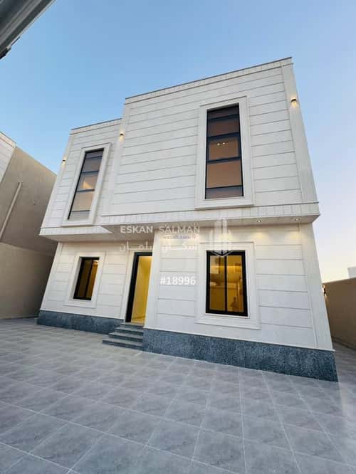 Villa 326 SQM Facing South West on 15m Width Street Equivalent, Alttayif