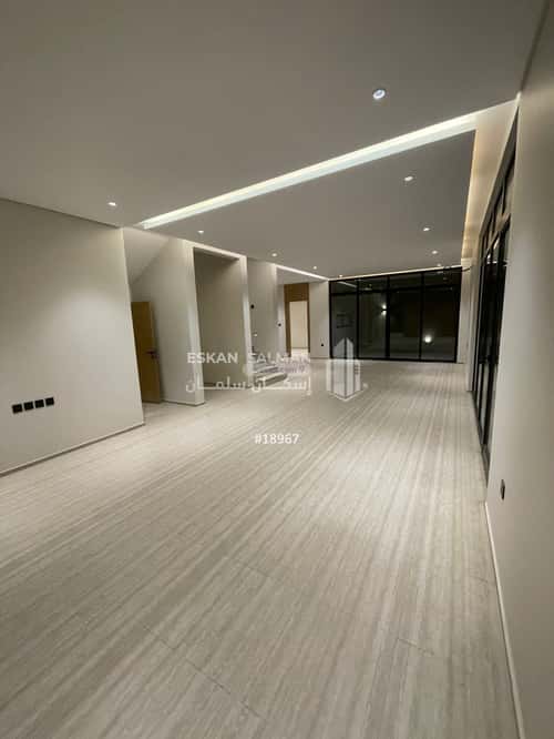 فيلا 250 متر مربع شرقية على شارع 20م النهضة، شرق الرياض، الرياض