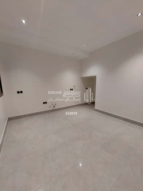 Floor 163 SQM with 5 Bedrooms Al-Maizaliyah, East Riyadh, Riyadh
