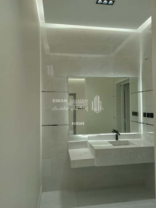 Villa 500 SQM Facing North West on 20m Width Street Al-Qadisiyah, Albadayie