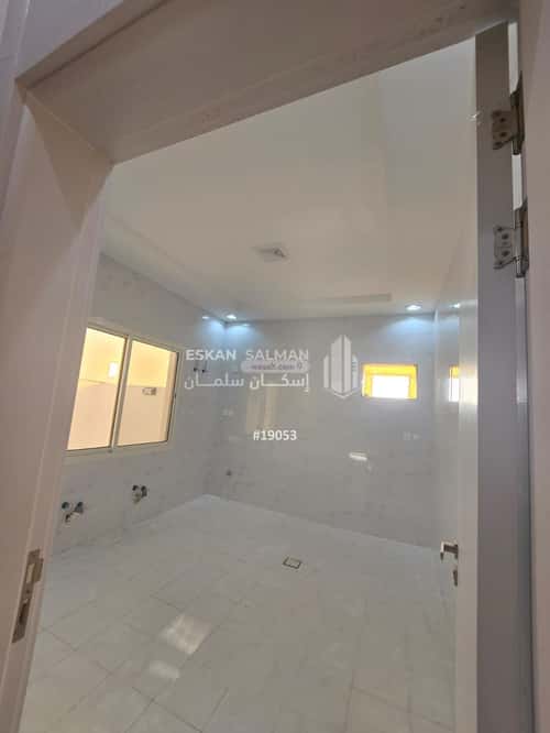 Floor 228 SQM with 7 Bedrooms Al Suwais 1, Jazan