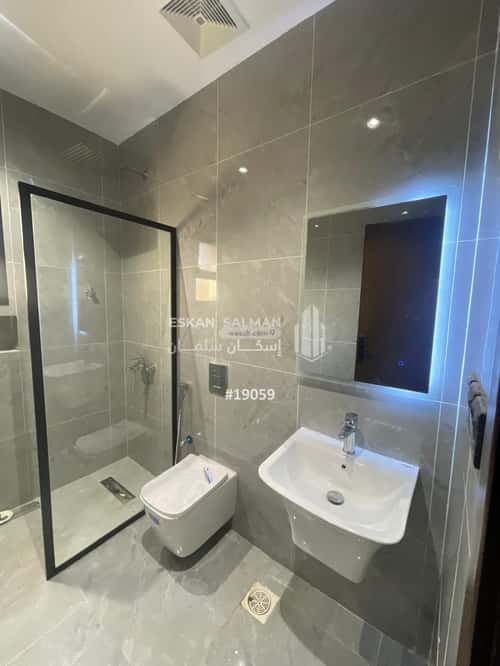 فيلا 435 متر مربع شمالية على شارع 16م الصالحية، شرق جدة، جدة