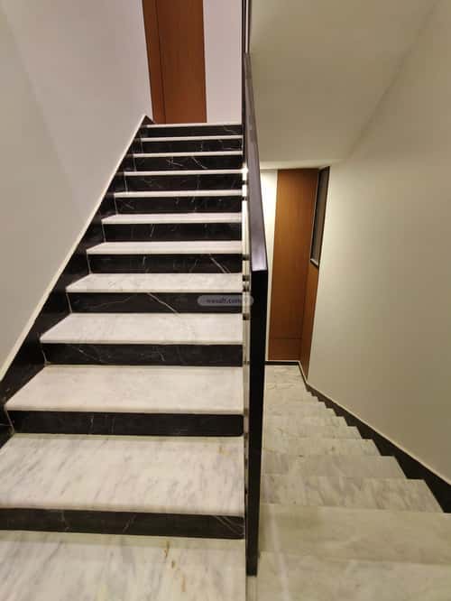 Floor 175 SQM with 5 Bedrooms Ar-Rimal, East Riyadh, Riyadh