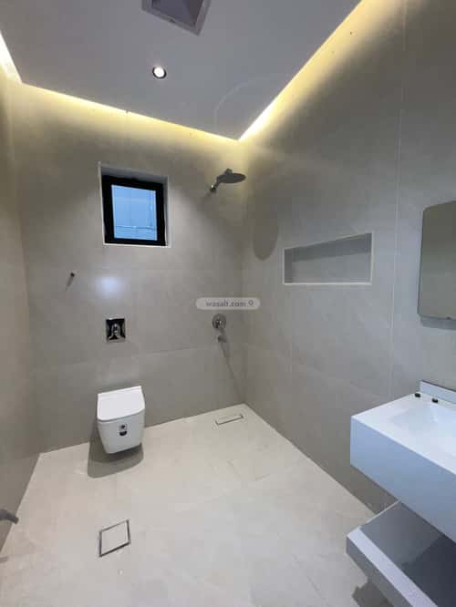 Floor with 7 Bedrooms Al-Musayyif, Tbwk