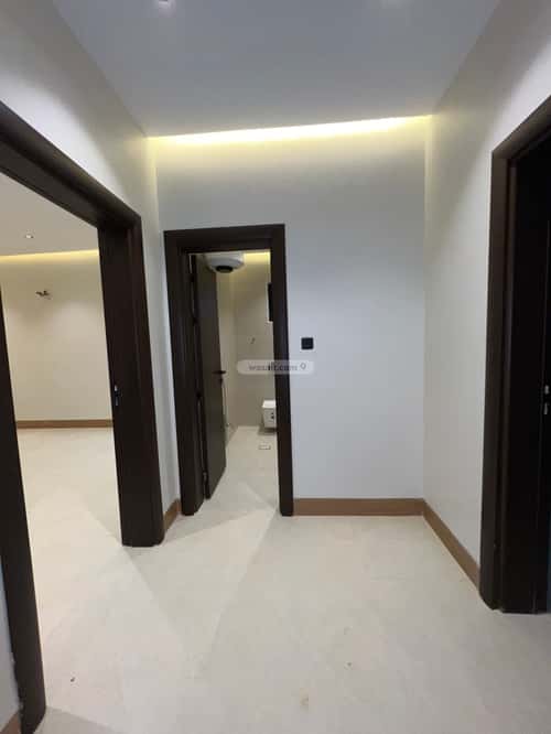 Floor with 7 Bedrooms Al-Musayyif, Tbwk