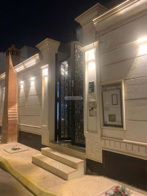 Villa 375 SQM Facing East with 9 Bedrooms An-Nahdah, East Riyadh, Riyadh
