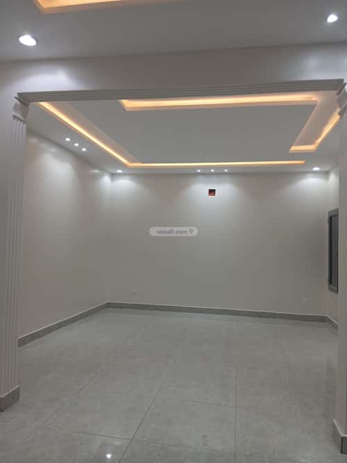 Villa 304 SQM Facing East with 6 Bedrooms Al Bayan, East Riyadh, Riyadh