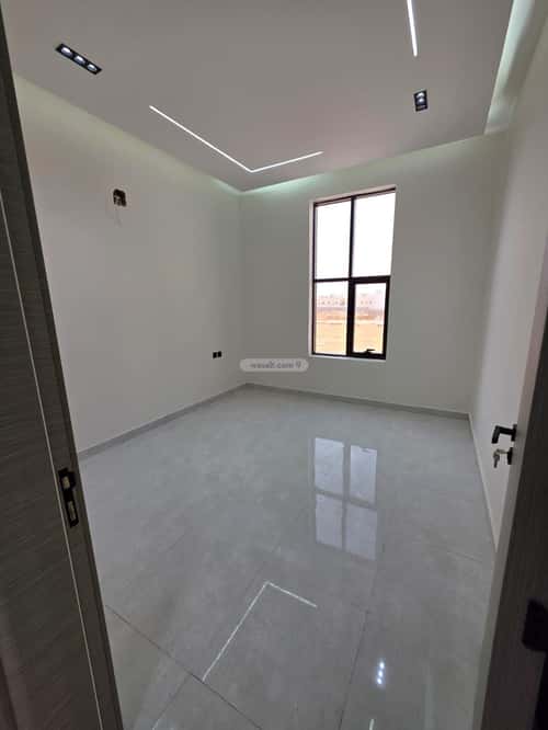 فيلا 336 متر مربع شرقية على شارع 20م النظيم، شرق الرياض، الرياض