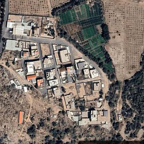 Apartment with 3 Bedrooms Gardens, Alttayif