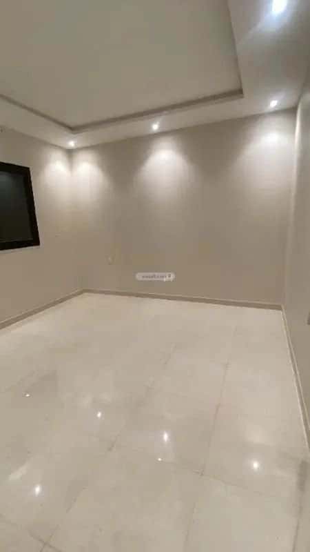 Apartment with 3 Bedrooms Okaz, South Riyadh, Riyadh
