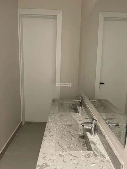 Floor 191 SQM with 5 Bedrooms Ar-Rimal, East Riyadh, Riyadh