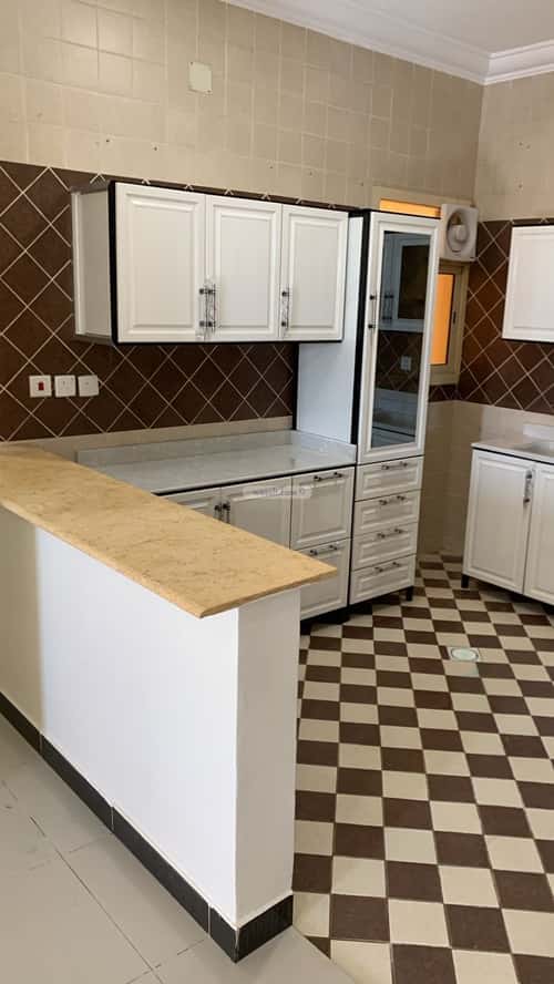 Apartment with 5 Bedrooms Al-Yasmeen, North Riyadh, Riyadh