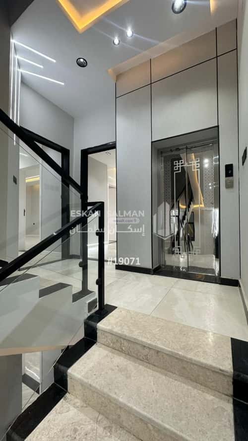 Floor 223 SQM with 7 Bedrooms Al-Yarmouk, Khamis Mushait