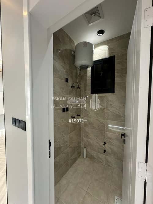 Floor 223 SQM with 7 Bedrooms Al-Yarmouk, Khamis Mushait