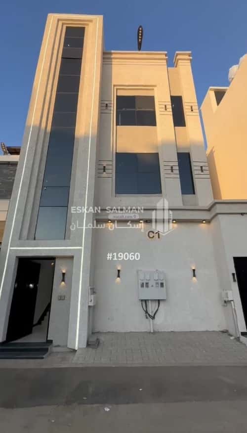 Floor 221 SQM with 7 Bedrooms Al-Yarmouk, Khamis Mushait
