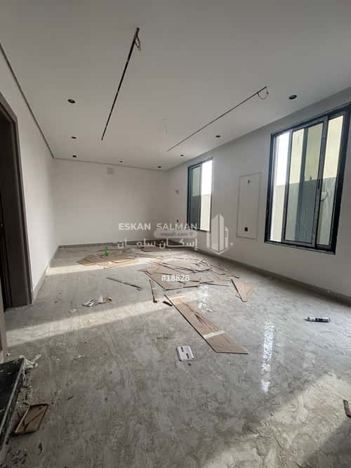 Villa 307 SQM Facing North on 30m Width Street Al Aziziyah - Al Jubail, Jubail