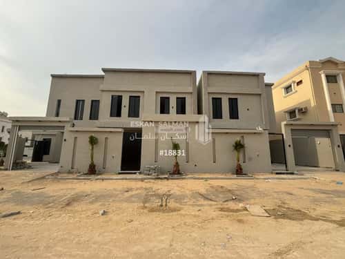 فيلا 308 متر مربع غربية على شارع 30م العزيزية، الجبيل