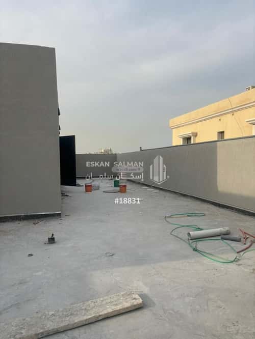 Villa 308 SQM Facing West on 30m Width Street Al Aziziyah - Al Jubail, Jubail