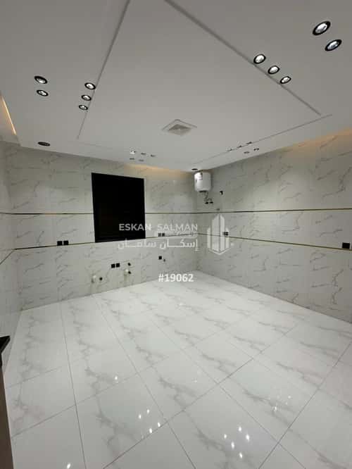 Floor 210 SQM with 7 Bedrooms Al-Yarmouk, Khamis Mushait