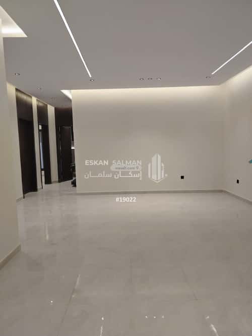 فيلا 200 متر مربع شمالية على شارع 20م طويق، غرب الرياض، الرياض