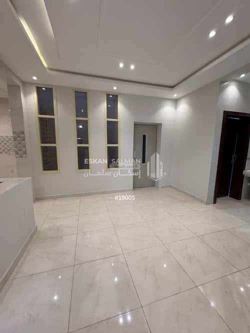 فيلا 350 متر مربع شمالية على شارع 15م الحضارى، خميس مشيط