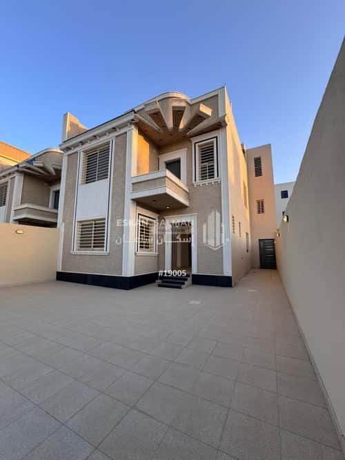 فيلا 350 متر مربع شمالية على شارع 15م الحضارى، خميس مشيط