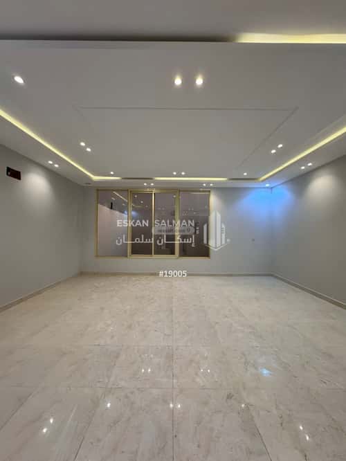 فيلا 350 متر مربع شمالية على شارع 15م الحضارى، خميس مشيط