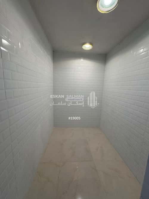 فيلا 350 متر مربع شمالية على شارع 15م الحضارى، خميس مشيط