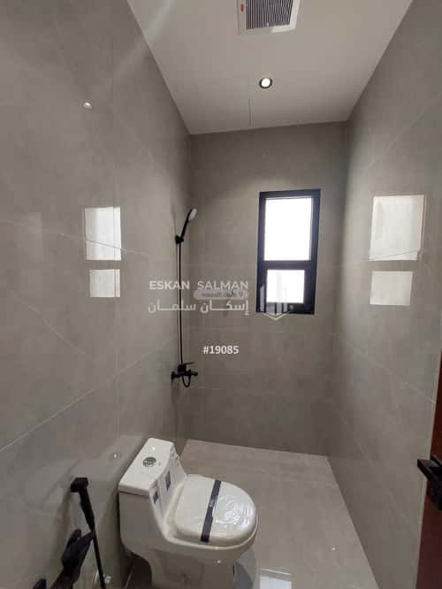 Floor 145 SQM with 5 Bedrooms Al-Maizaliyah, East Riyadh, Riyadh