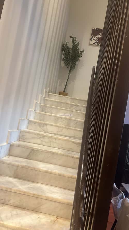 Apartment with 4 Bedrooms Al-Yarmuk, East Riyadh, Riyadh