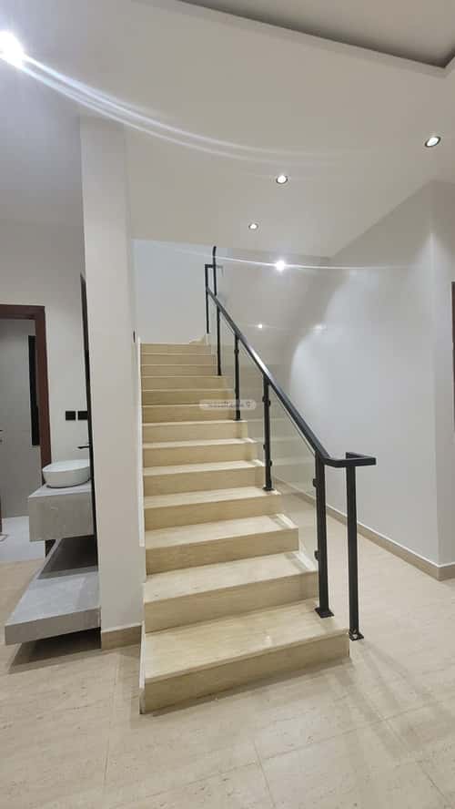 فيلا 237 متر مربع شرقية على شارع 20م المرجان، شرق الرياض، الرياض